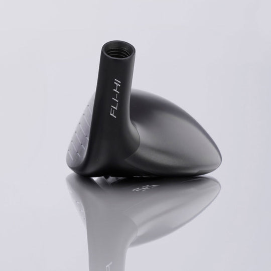Close-up of the face of Mizuno JPX 925 Fli-Hi hybrid club, engineered for distance and forgiveness. Shop at Noosa Golf Co., your trusted Sunshine Coast golf store.