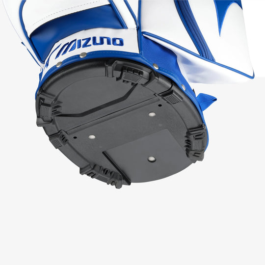Durable base of Mizuno Tour Stand Golf Bag designed for stability on the course, available at Noosa golf shop and Sunshine Coast golf shop.